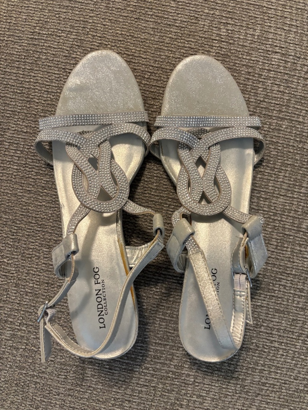 Sandals - Picture 1 of 2